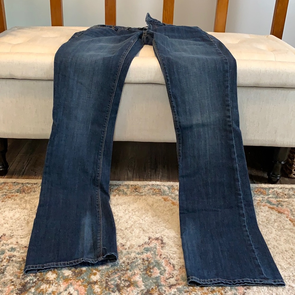 Low-rise Bootcut Jean